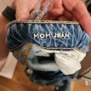American Eagle Mom Jean
